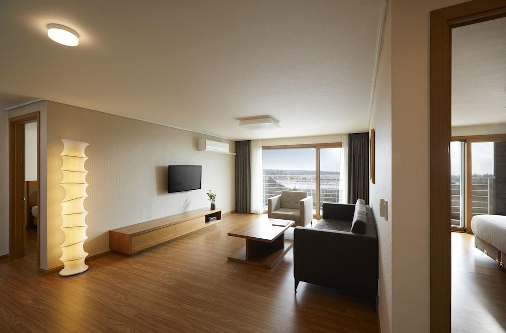 Jeju Aerospace Hotel Seogwipo Exterior foto